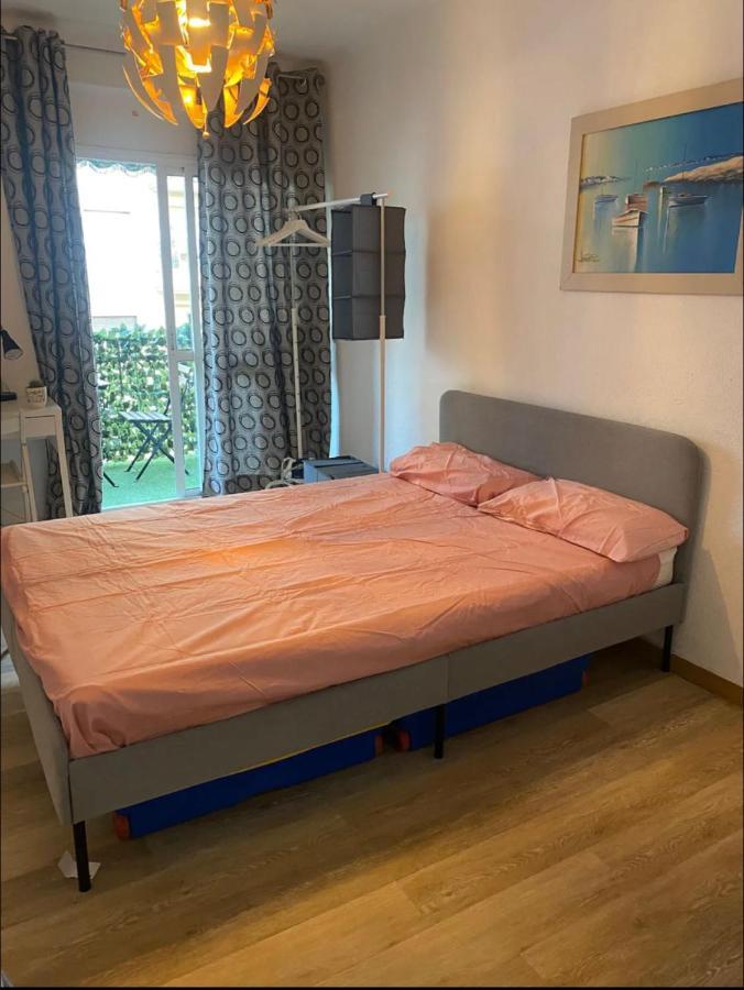 Apartamento De Habitaciones Privadas En El Centro De มาลากา ภายนอก รูปภาพ