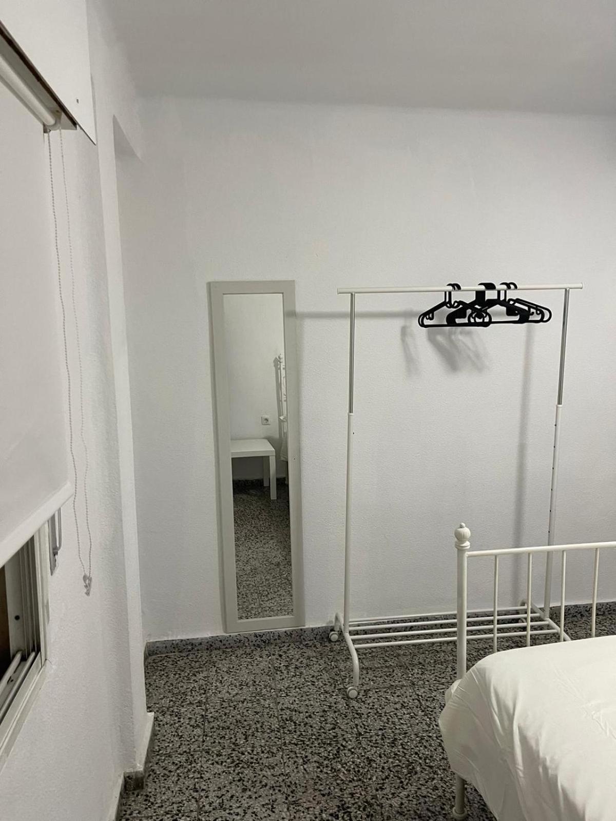 Apartamento De Habitaciones Privadas En El Centro De มาลากา ภายนอก รูปภาพ