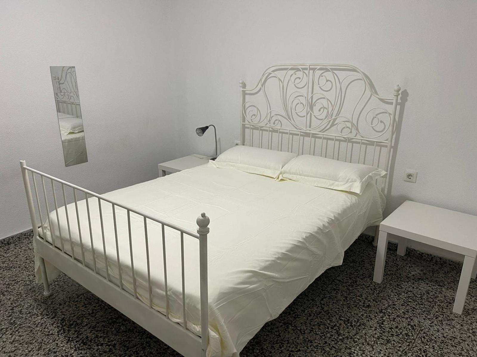Apartamento De Habitaciones Privadas En El Centro De มาลากา ภายนอก รูปภาพ