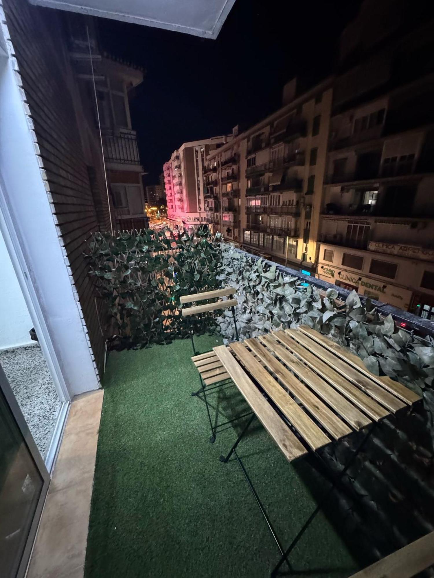 Apartamento De Habitaciones Privadas En El Centro De มาลากา ภายนอก รูปภาพ