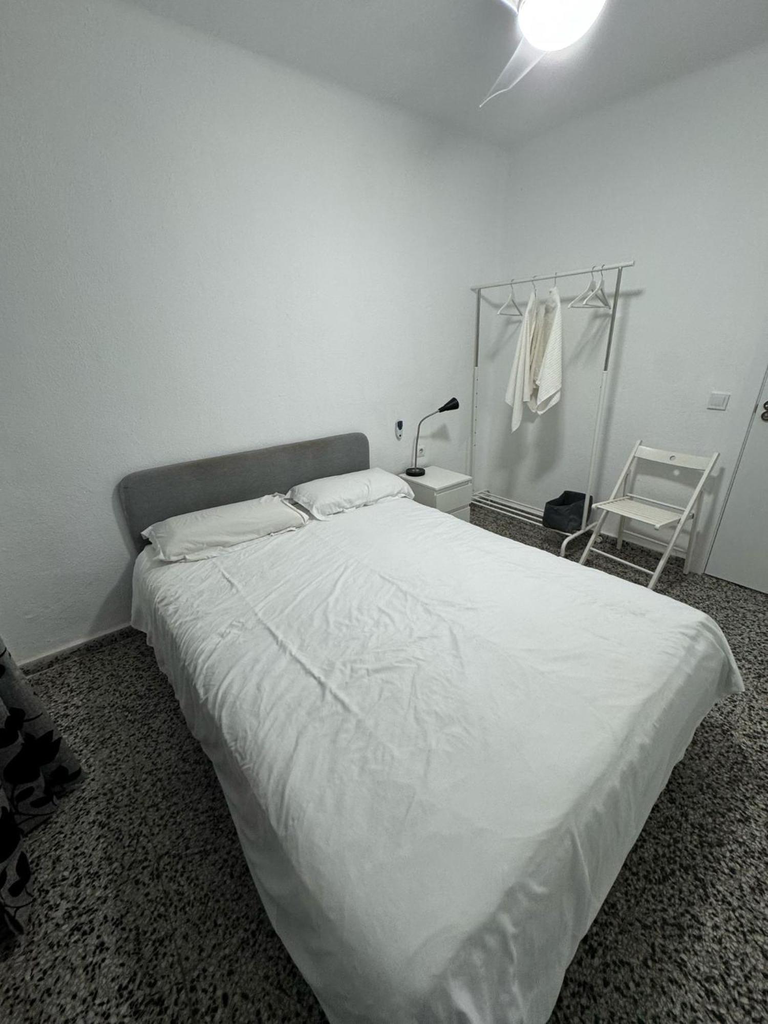 Apartamento De Habitaciones Privadas En El Centro De มาลากา ภายนอก รูปภาพ