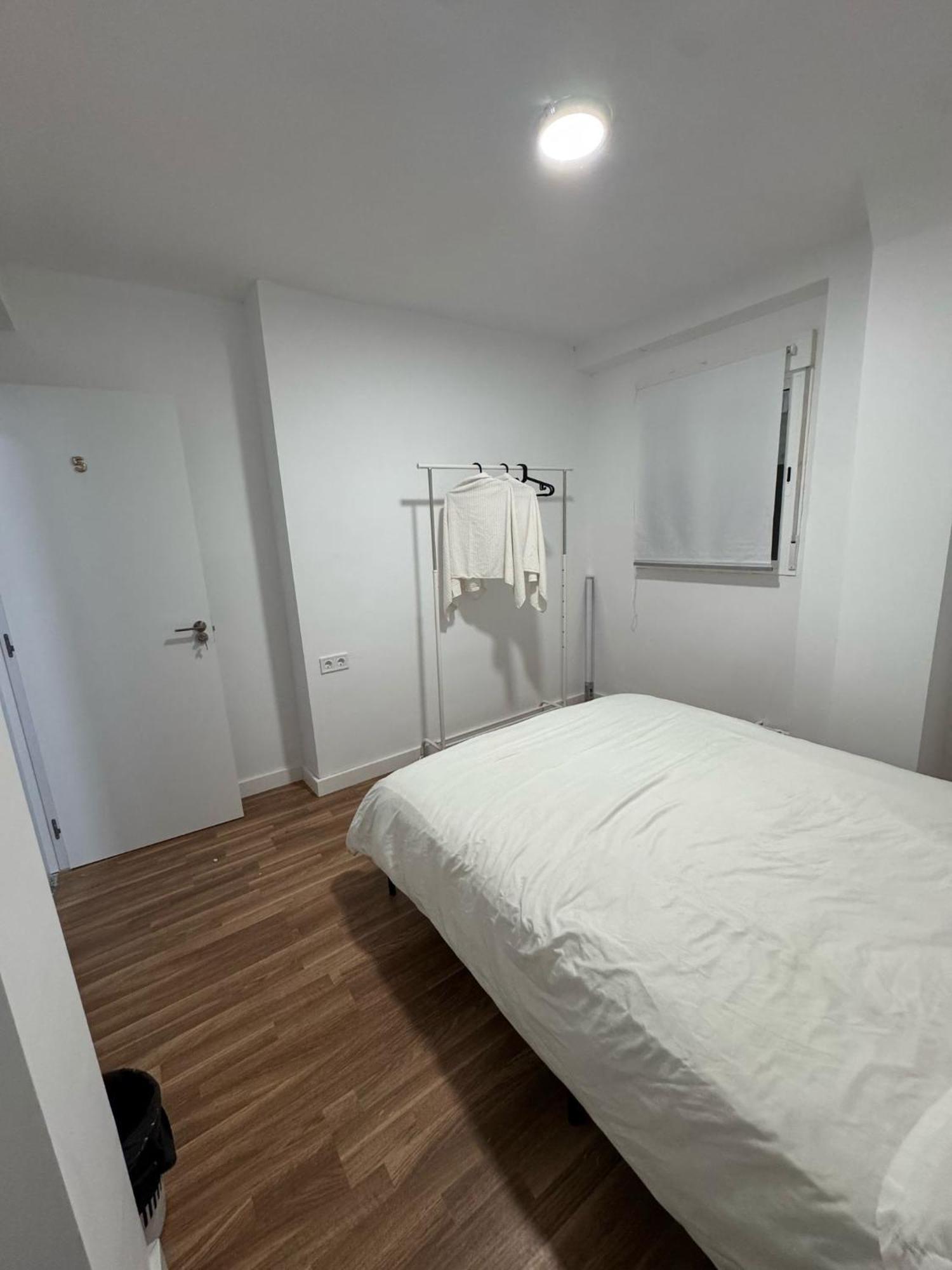 Apartamento De Habitaciones Privadas En El Centro De มาลากา ภายนอก รูปภาพ