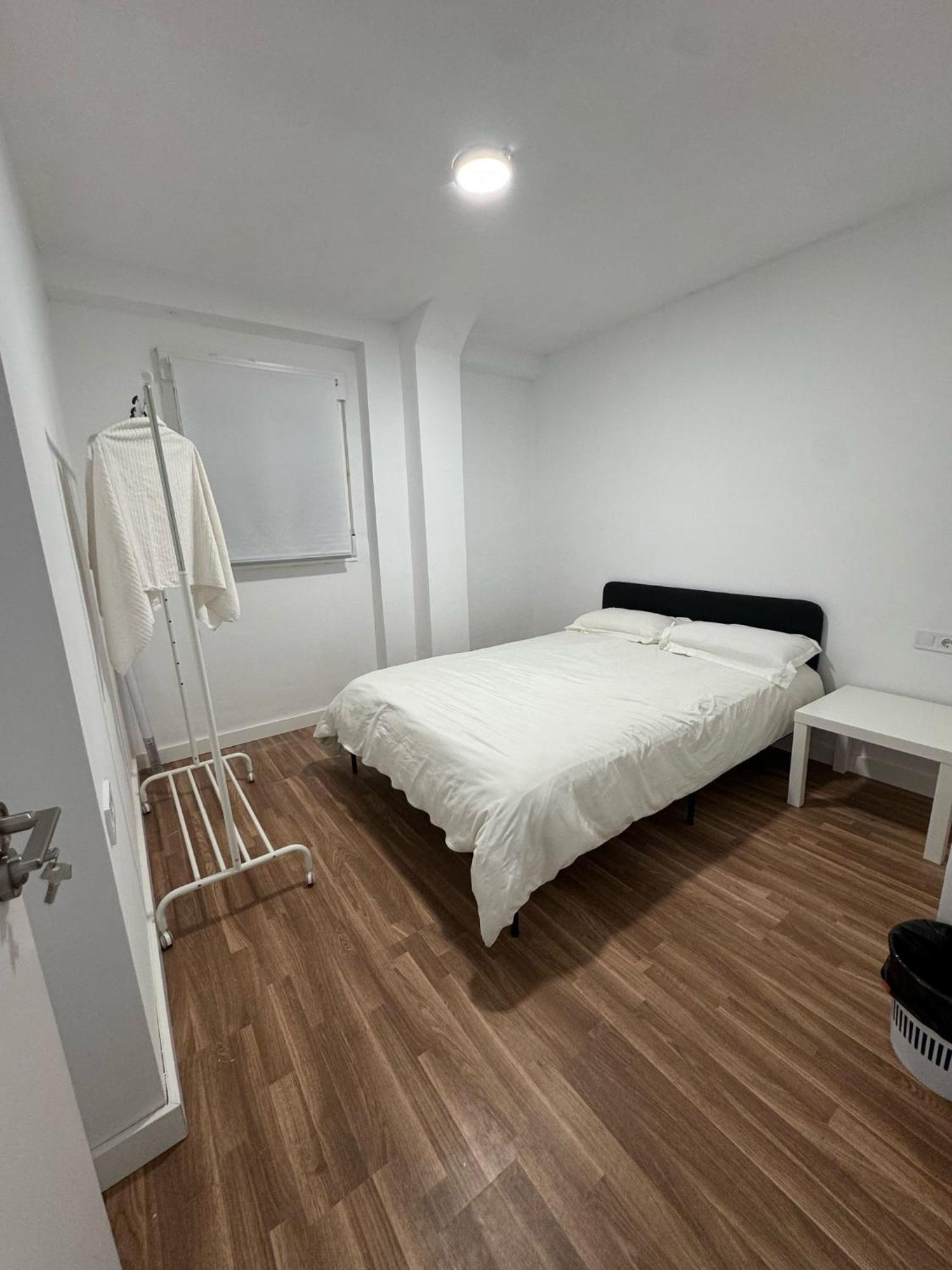 Apartamento De Habitaciones Privadas En El Centro De มาลากา ภายนอก รูปภาพ